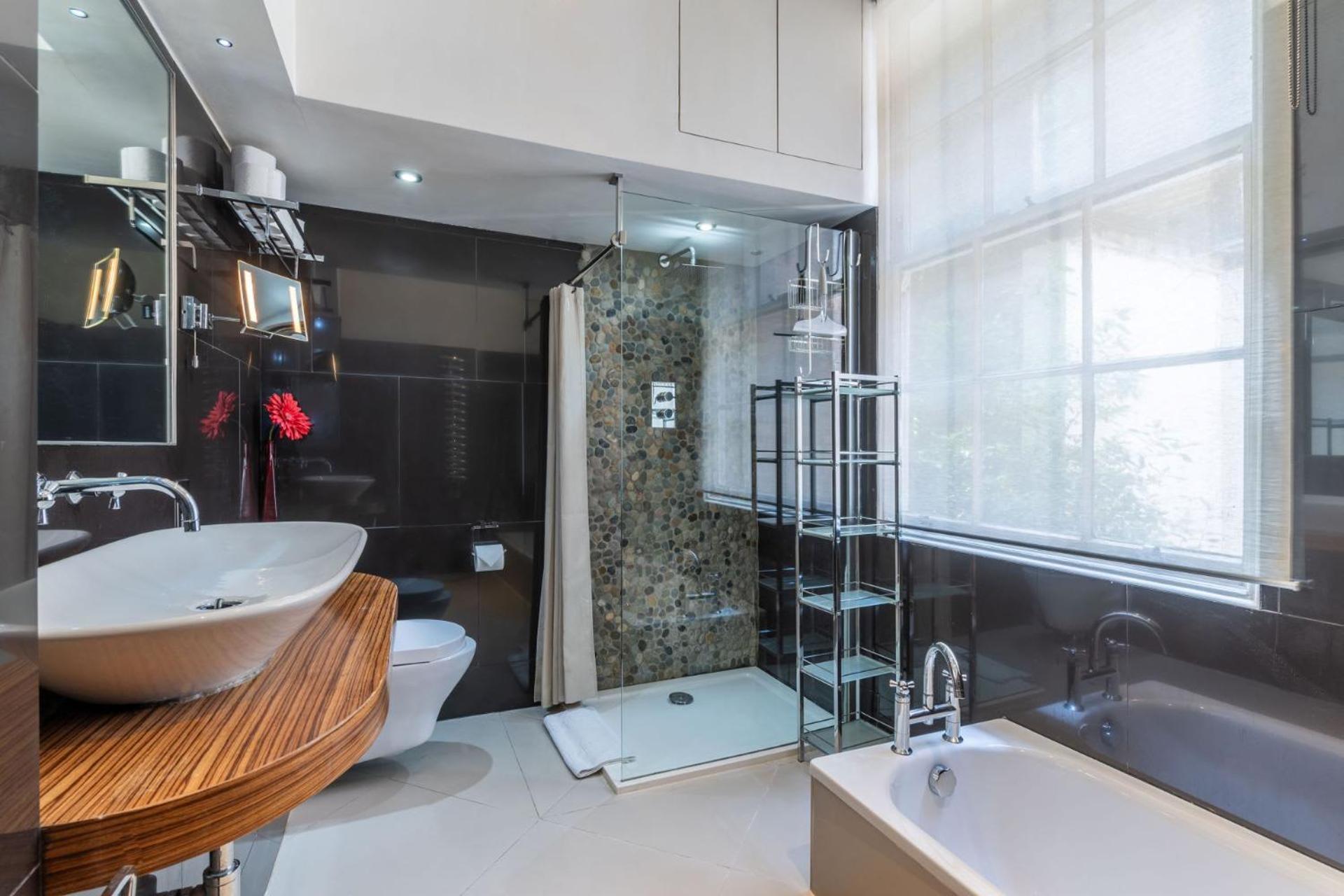 The "Red Room Apartment" - Fitzrovia - By Frankie Says London Exterior foto
